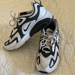Men’s Nike Air Max 200 Black and White Size 8.5/EU42.  VGUC
